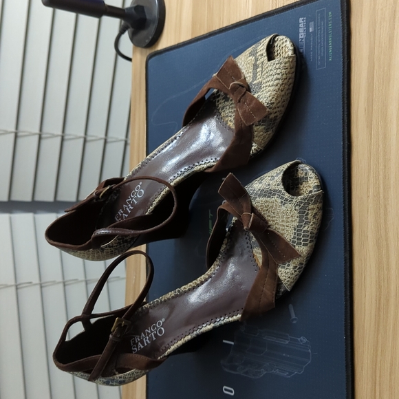 Franco Sarto snake skin and leather heels size 9.5 - Picture 2 of 6